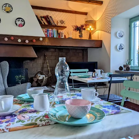 Il Poggiolo Bed & Breakfast *
