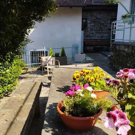 ベッド・アンド・ブレックファスト Il Poggiolo ストレーザ